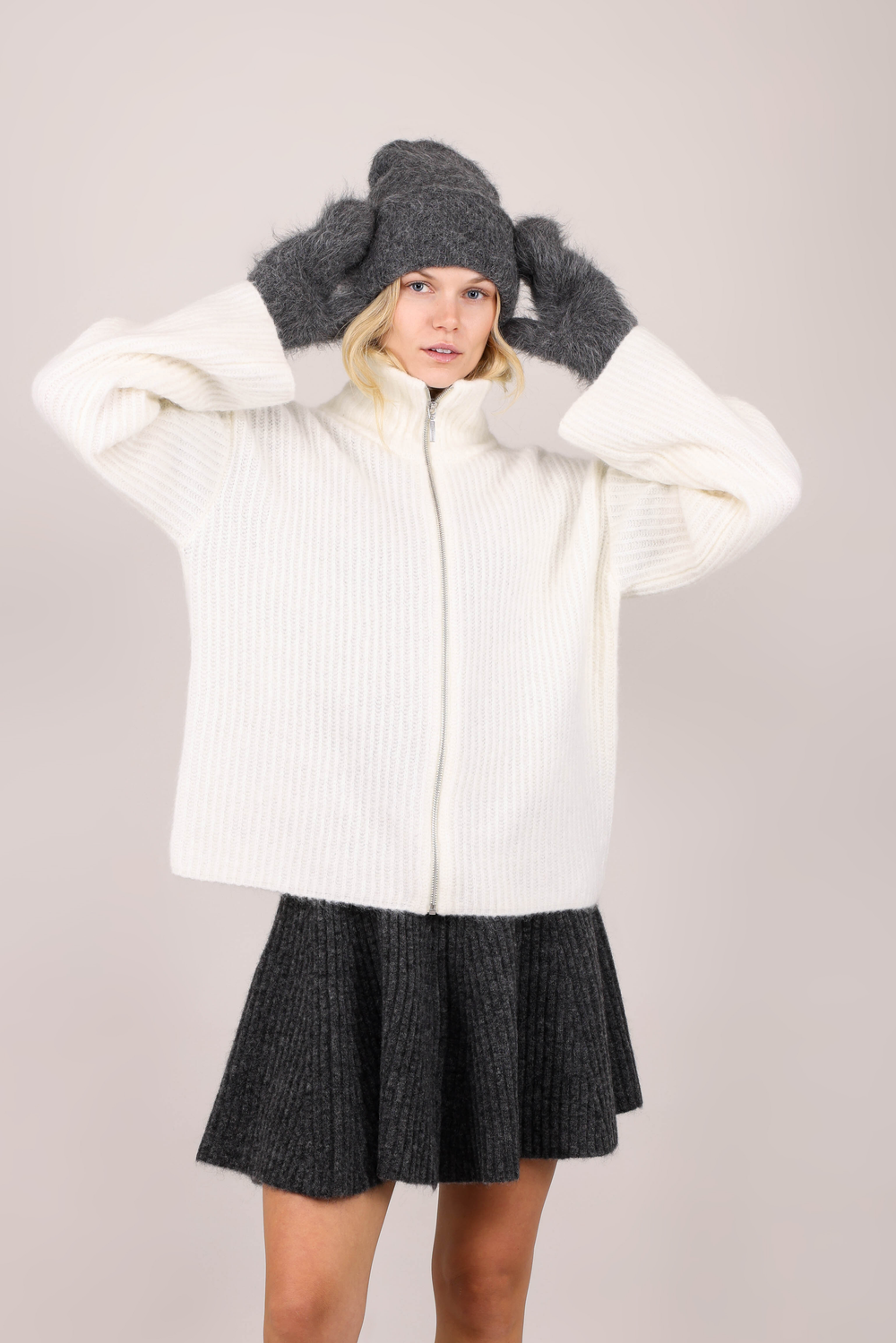 Urban Pioneers Female Aba Mittens GLOVES AND MITTENS CHARCOAL