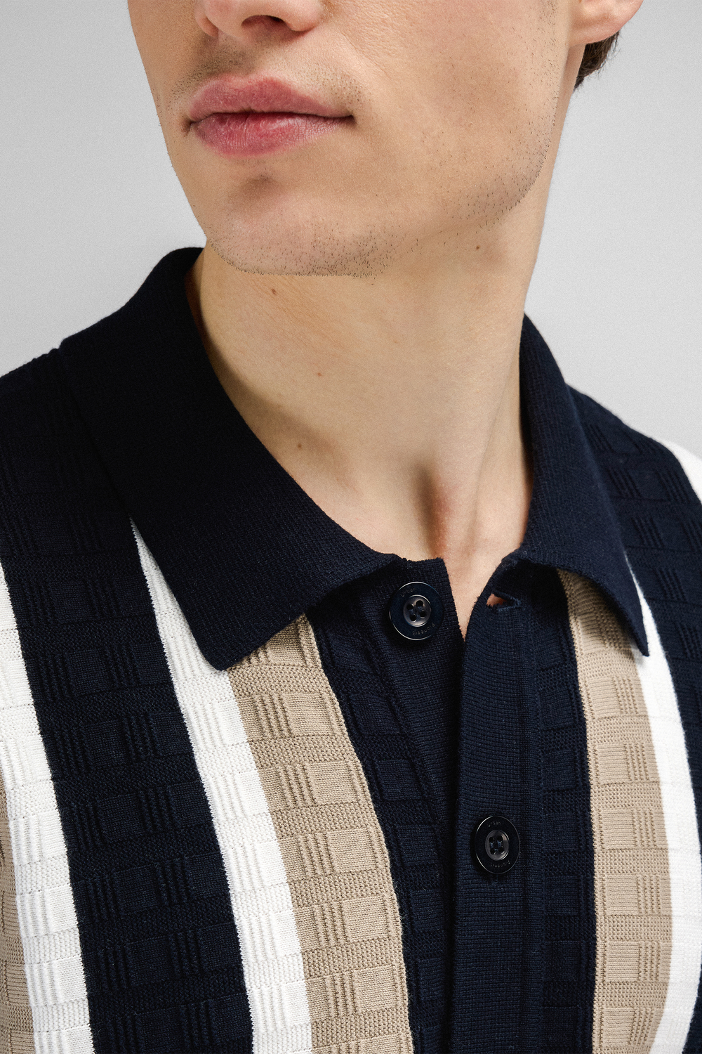 Urban Pioneers Male Alexander SS Shirt SS SHIRT DARK NAVY
