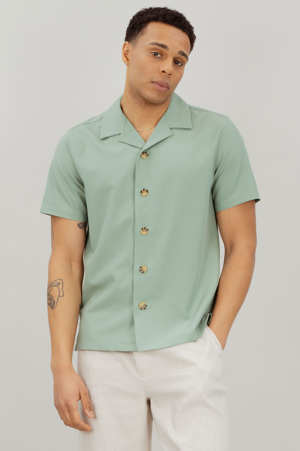 Urban Pioneers Male Baggio Shirt SHIRT HEDGE GREEN