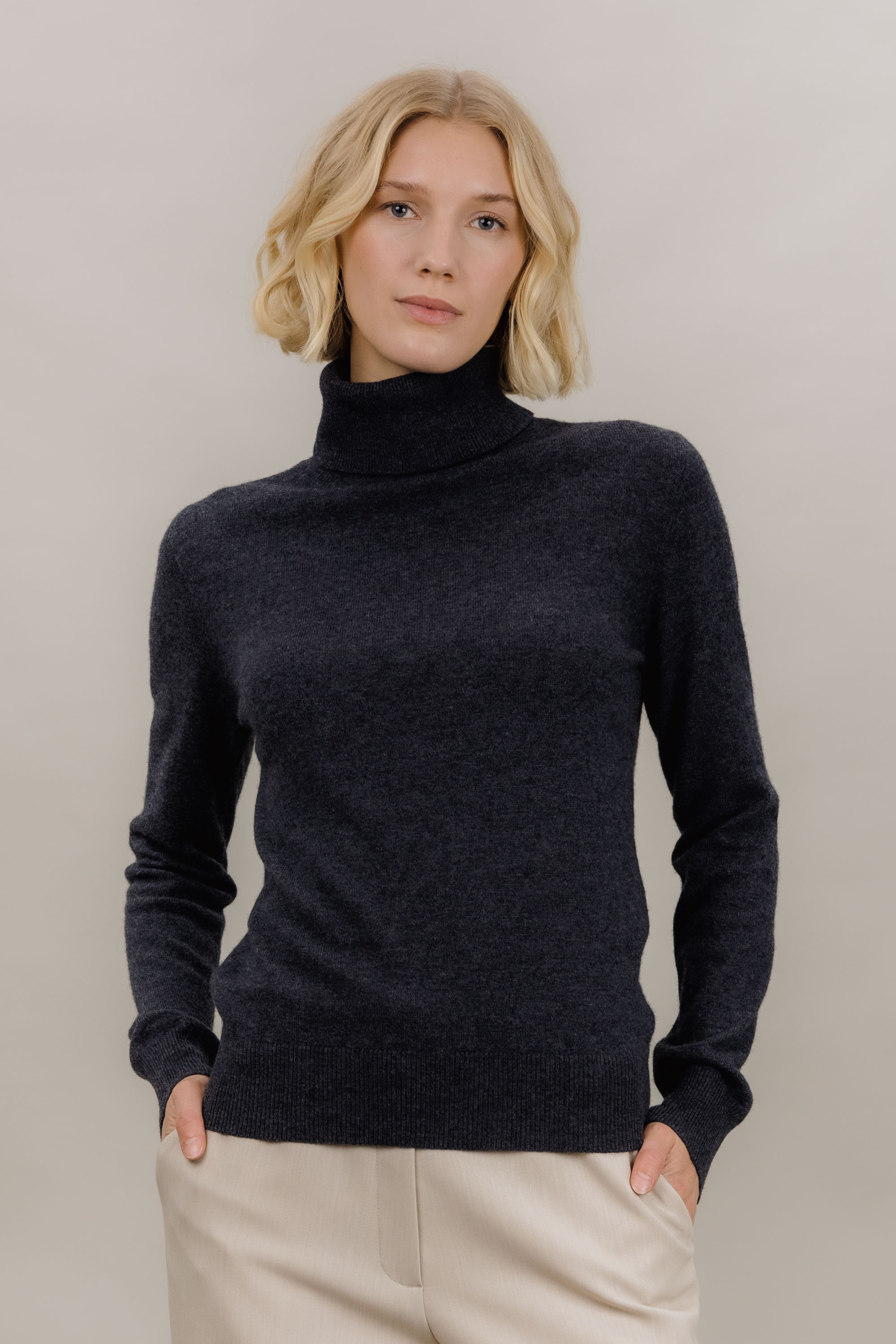 Urban Pioneers Female Bailey Turtleneck SWEATER ROCKY