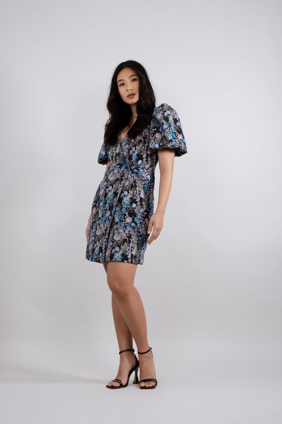 Urban Pioneers Female Bambi Dress DRESS AOP NIGHT BLOOM