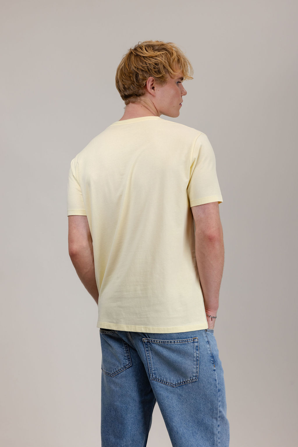 Urban Pioneers Male Bottas Tee T-SHIRT LIGHT YELLOW