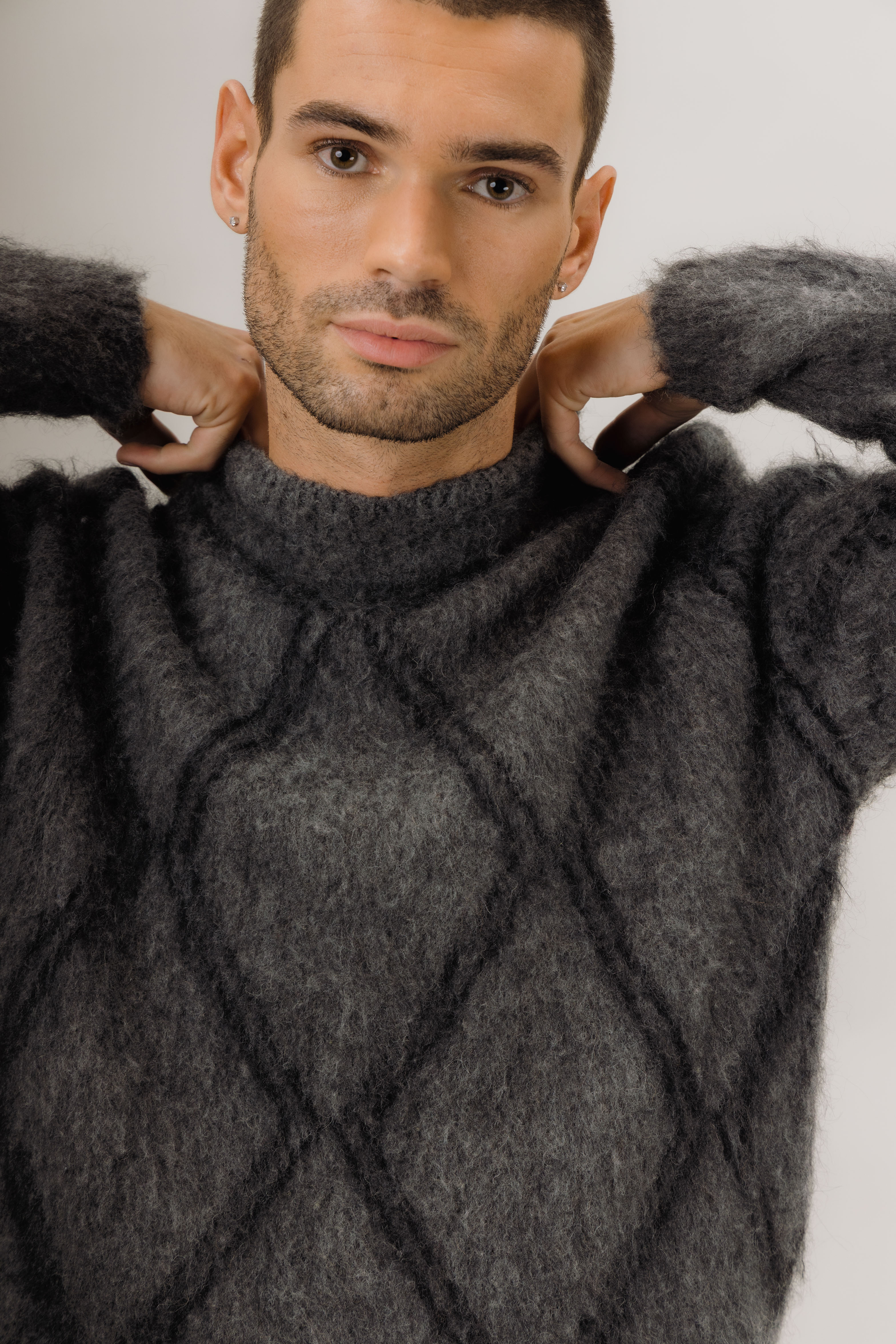 Urban Pioneers Male Bowen Reversible SWEATER GREY