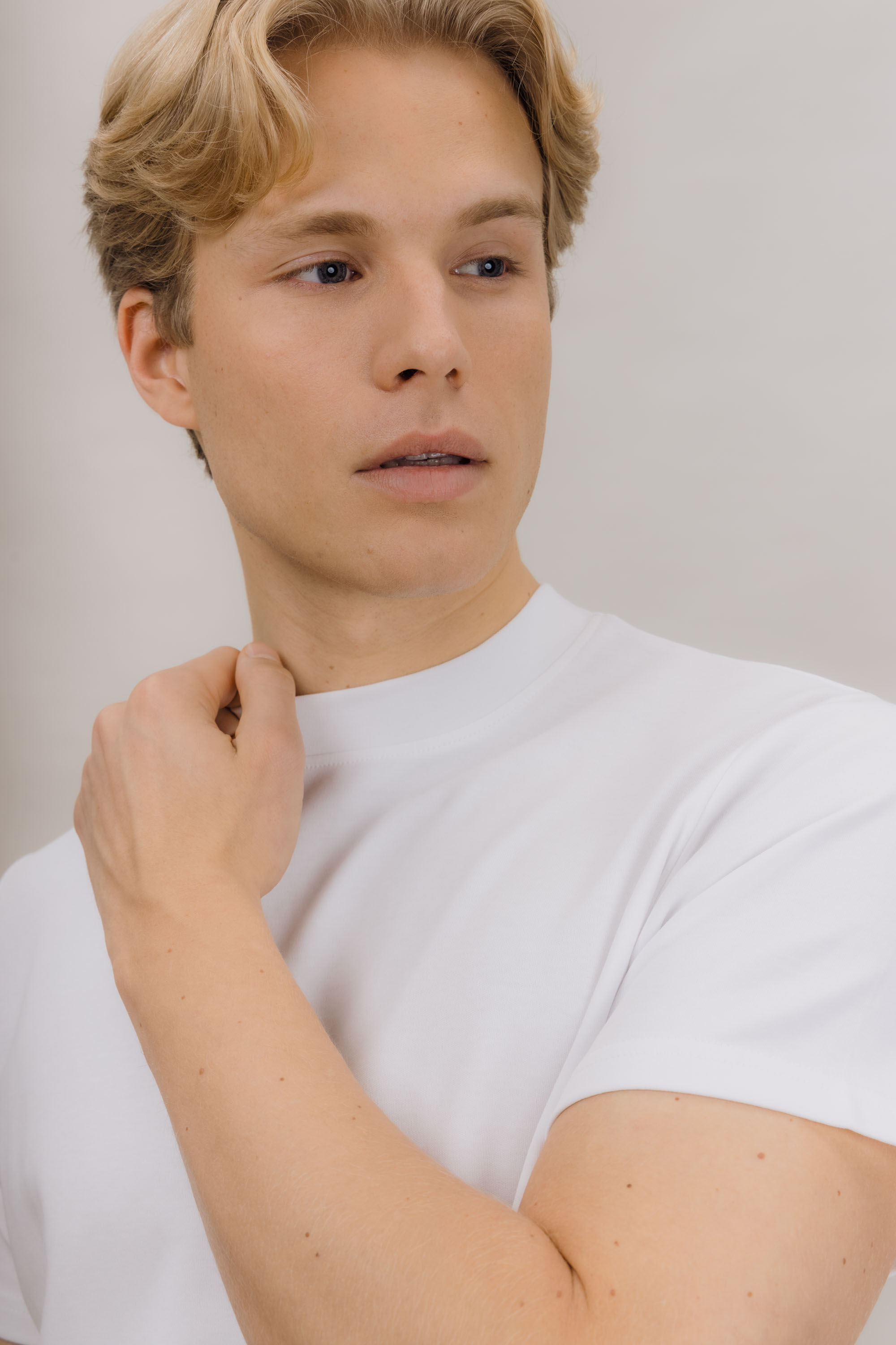 Urban Pioneers Male Bruno Tee T-SHIRT WHITE