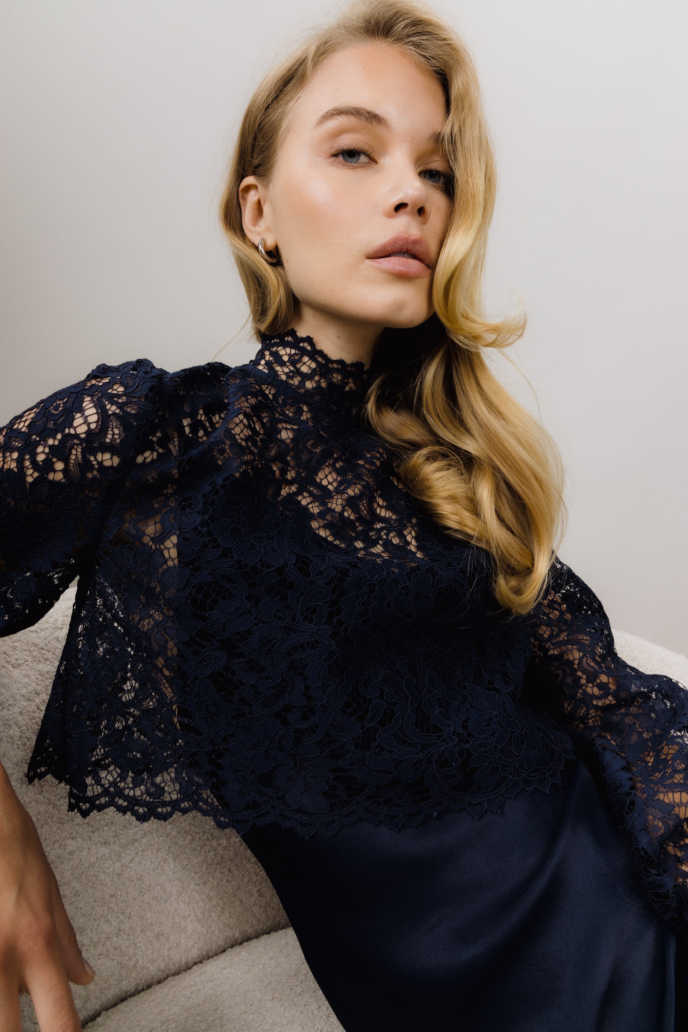 Urban Pioneers Female Chiarina Blouse BLOUSE NAVY