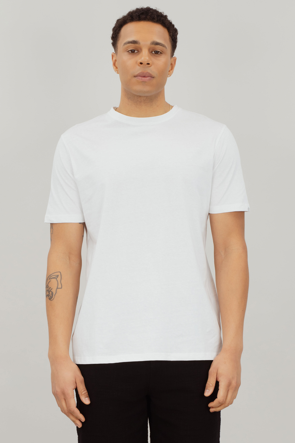 Urban Pioneers Male Cobi Tee T-SHIRT WHITE