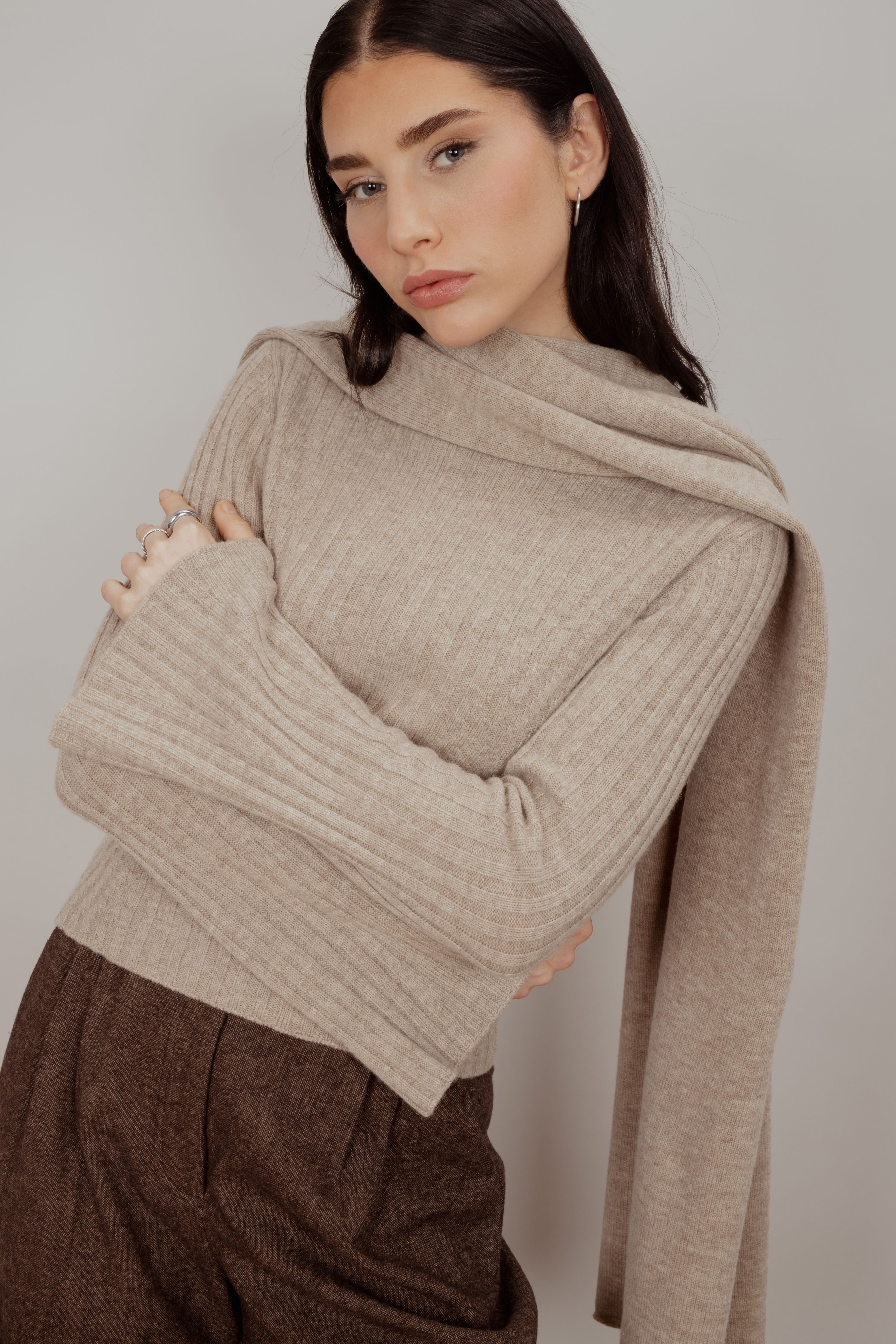 Urban Pioneers Female Dakota Sweater SWEATER LIGHT SAND