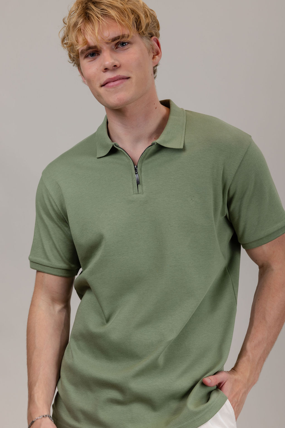 Urban Pioneers Male Denis SS Pique PIQUE HEDGE GREEN