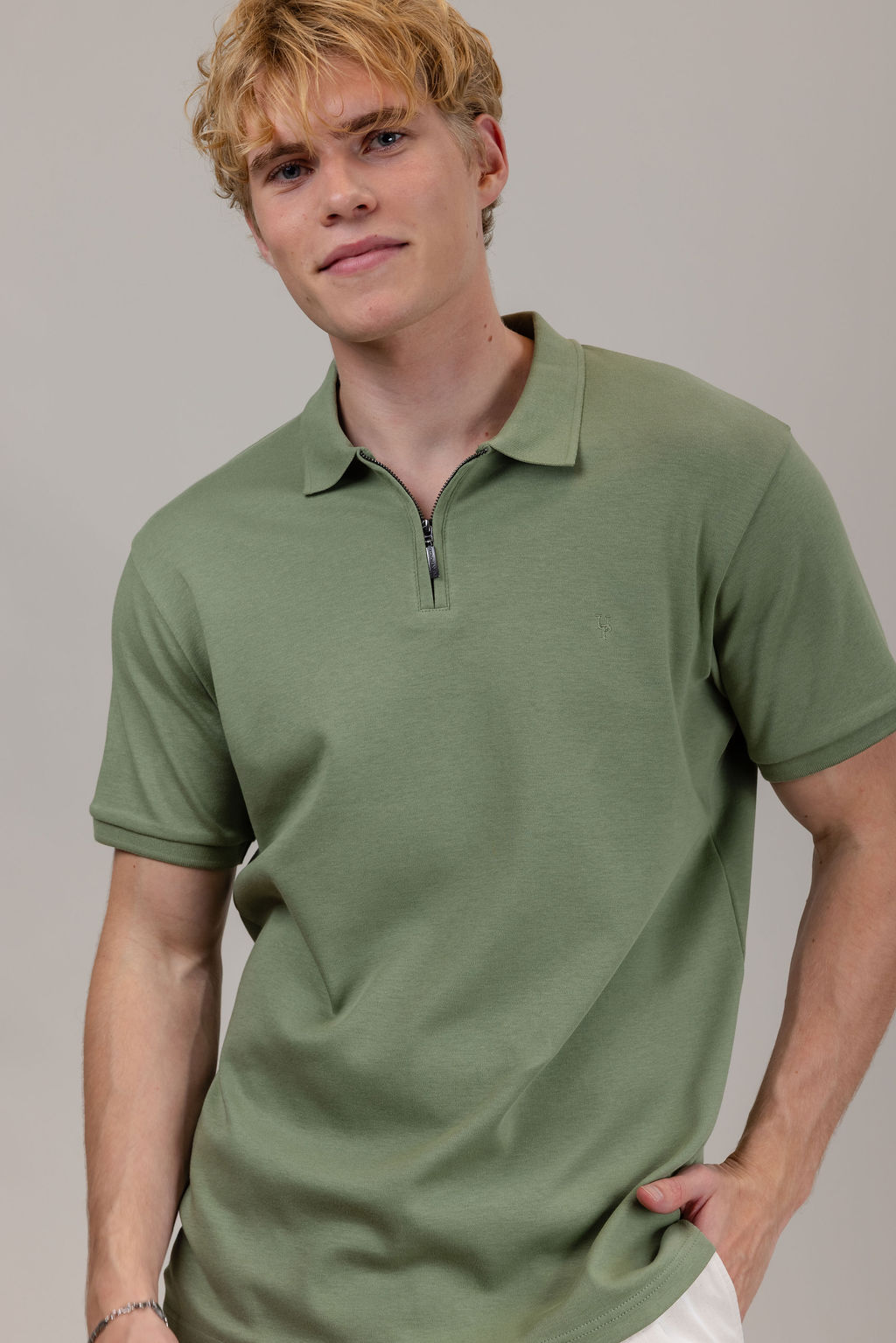 Urban Pioneers Male Denis SS Pique PIQUE HEDGE GREEN