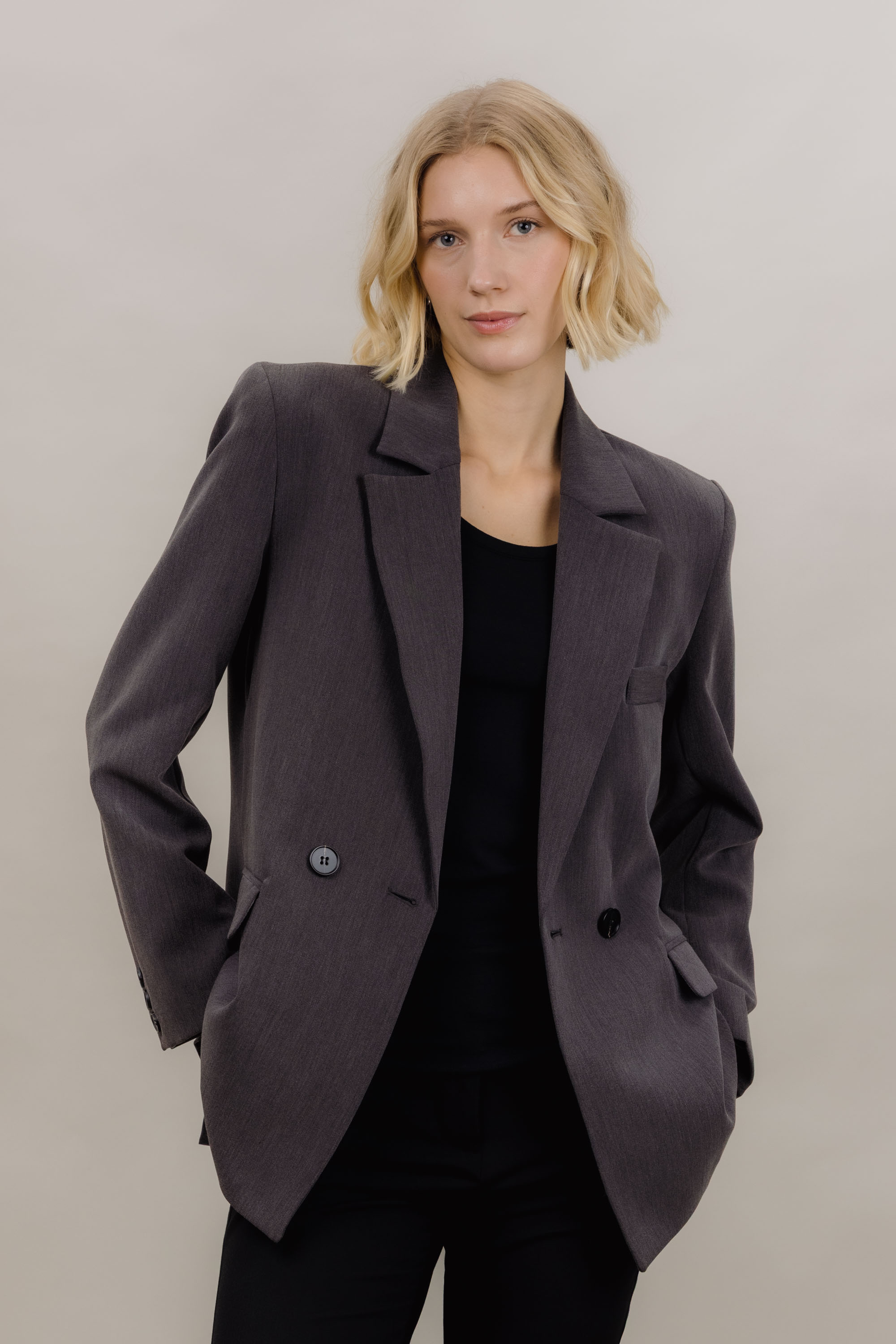 Urban Pioneers Female Devaki Blazer BLAZER CHARCOAL
