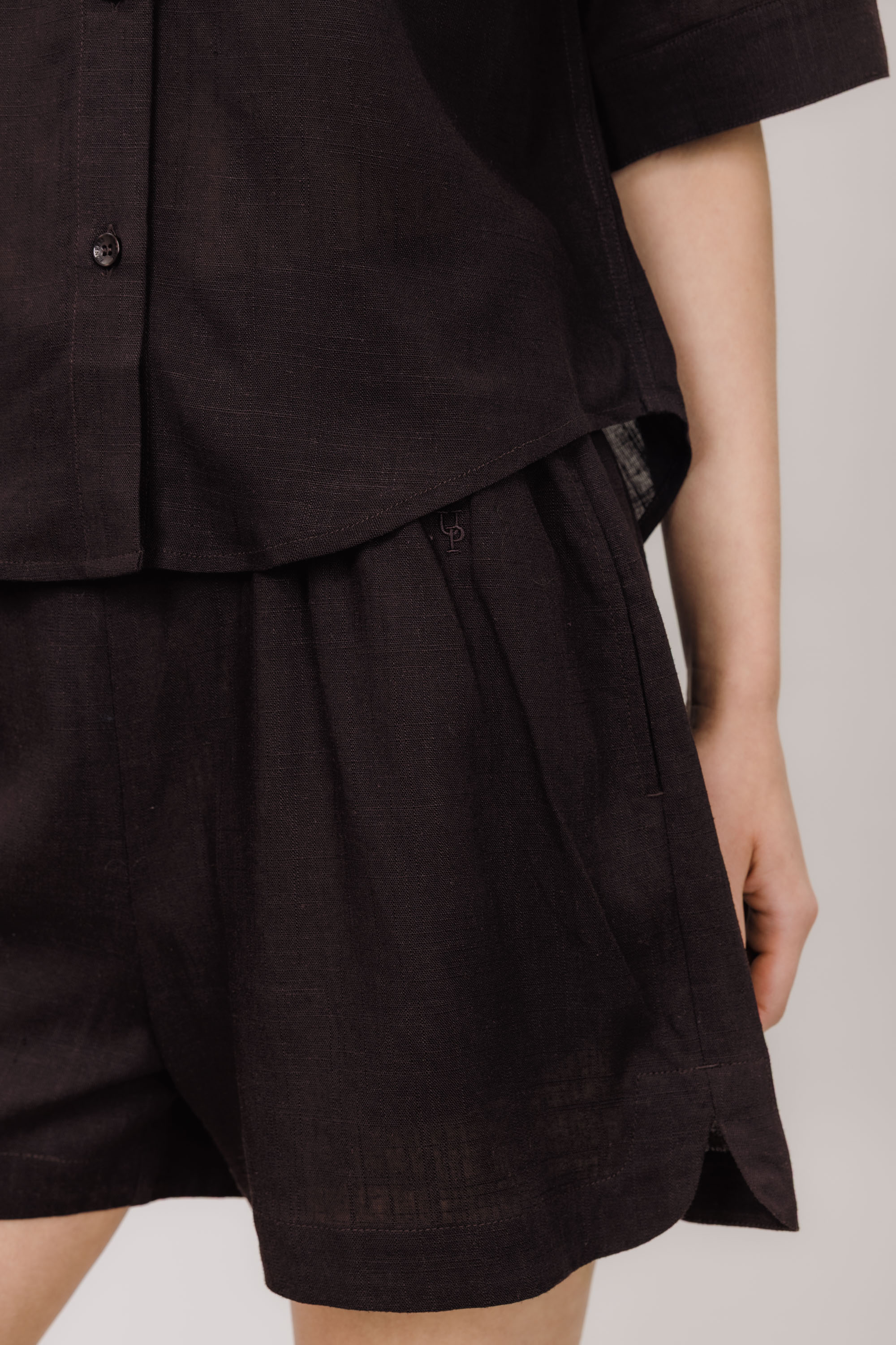 Urban Pioneers Female Edda Shorts SHORTS ESPRESSO
