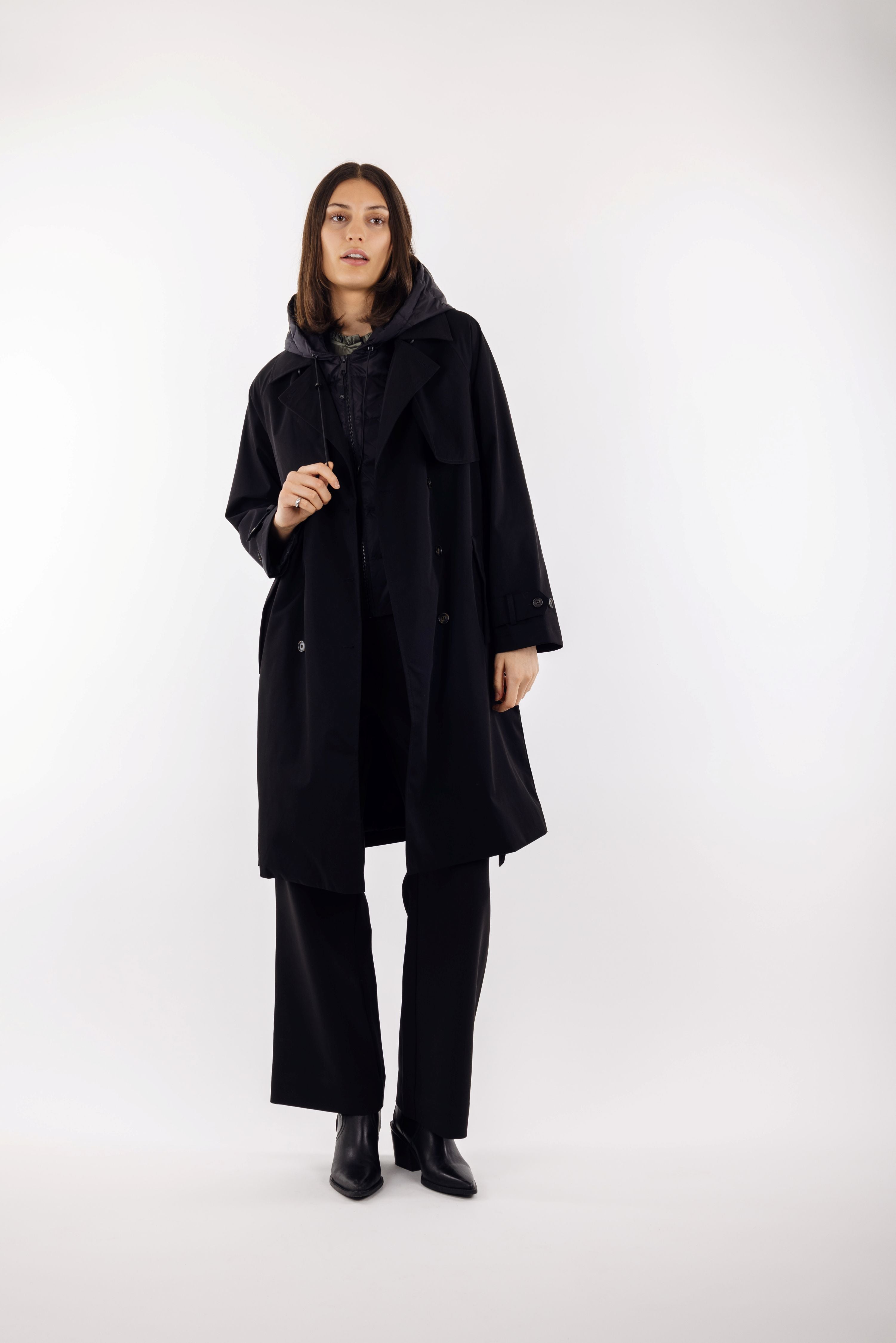 Urban Pioneers Female Eira Coat COAT BLACK