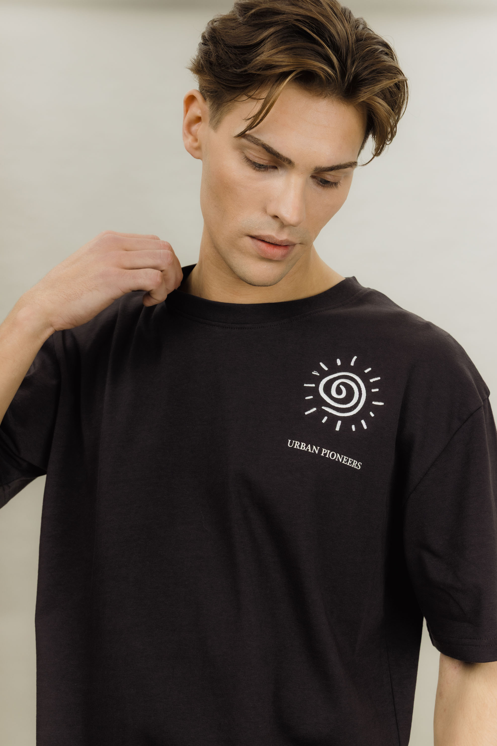 Urban Pioneers Male Flavio Tee T-SHIRT WASHED BLACK SURFER