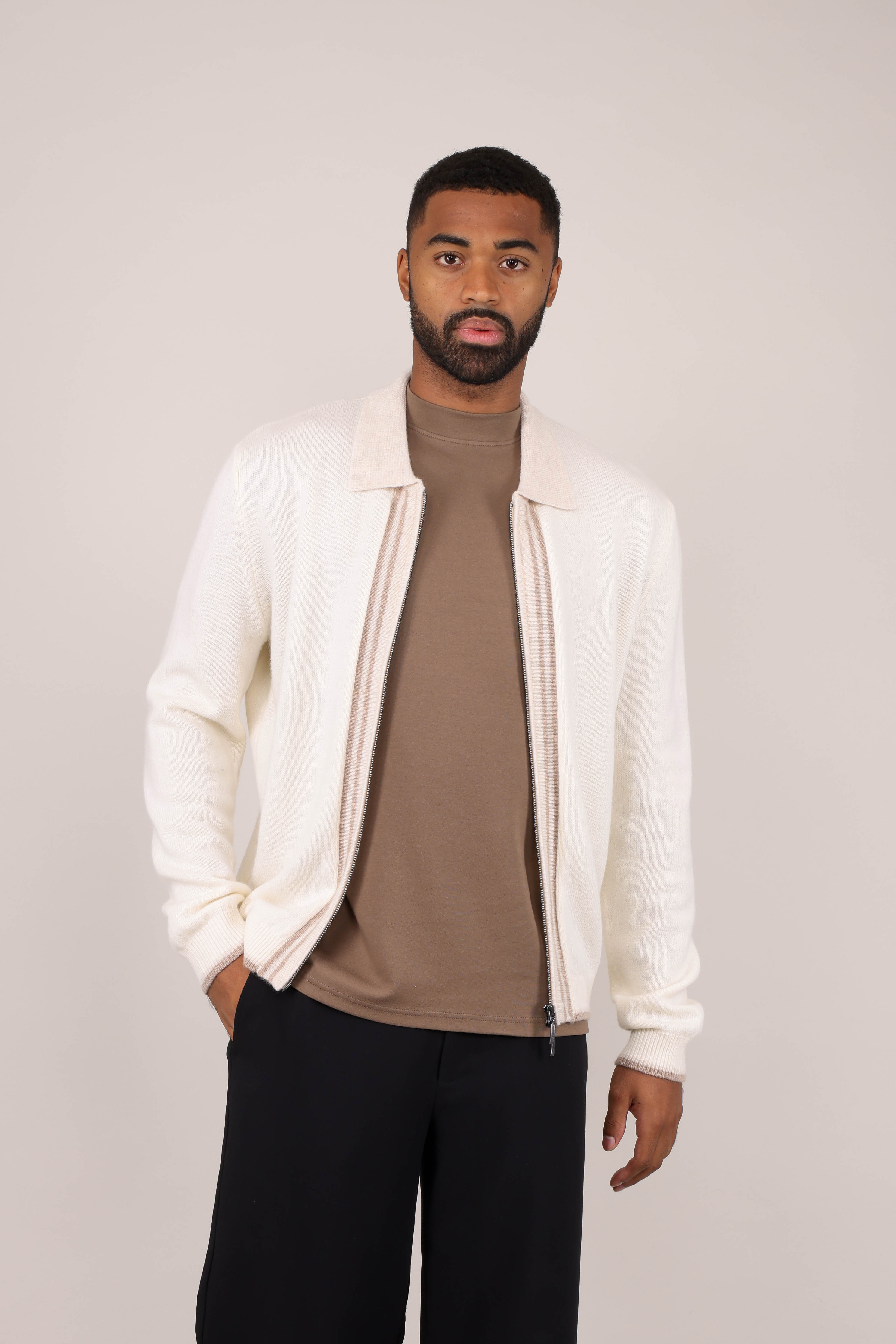 Urban Pioneers Male Ford zip CARDIGAN CAMEL