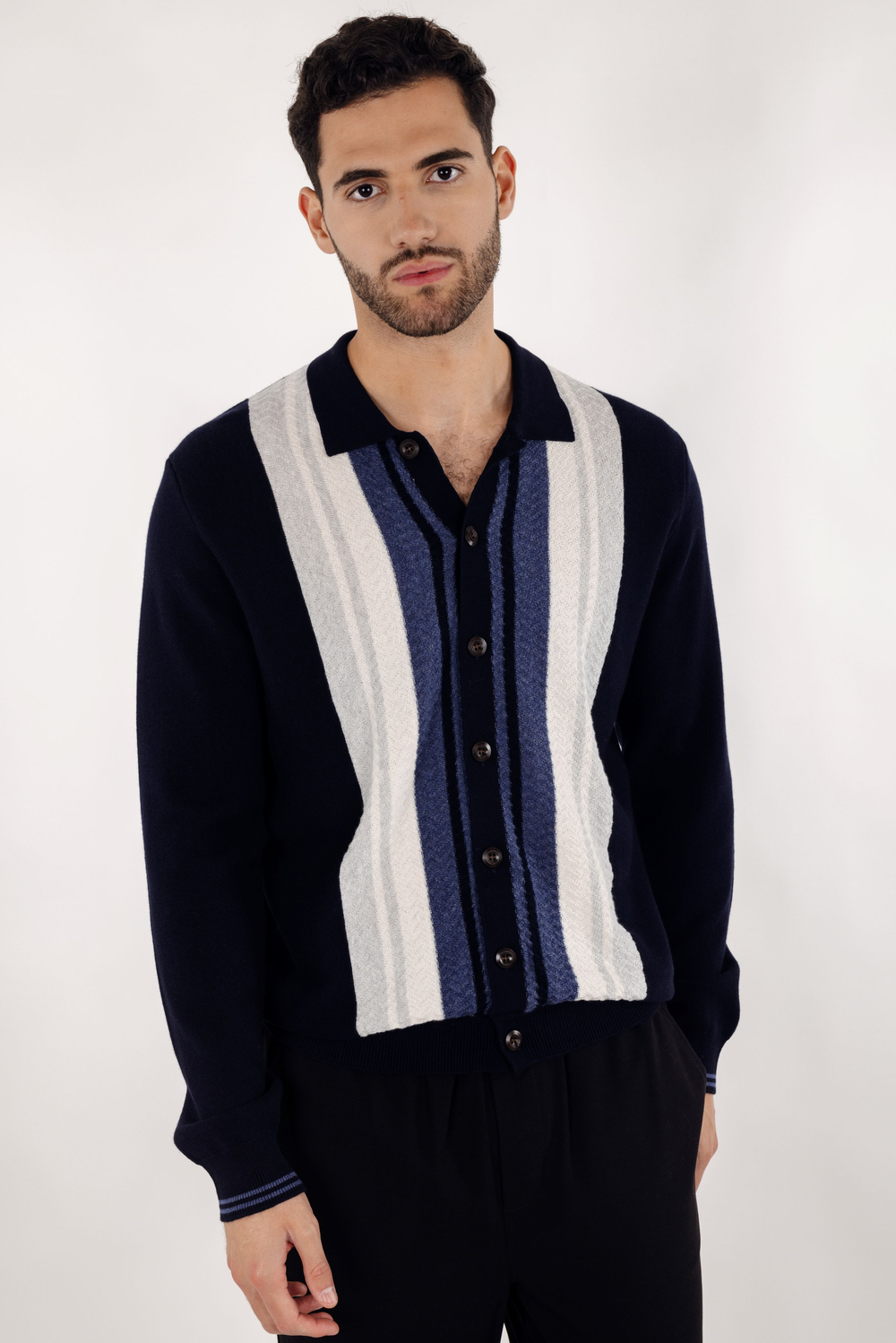 Urban Pioneers Male Gandalf Cardigan CARDIGAN NAVY MULTI