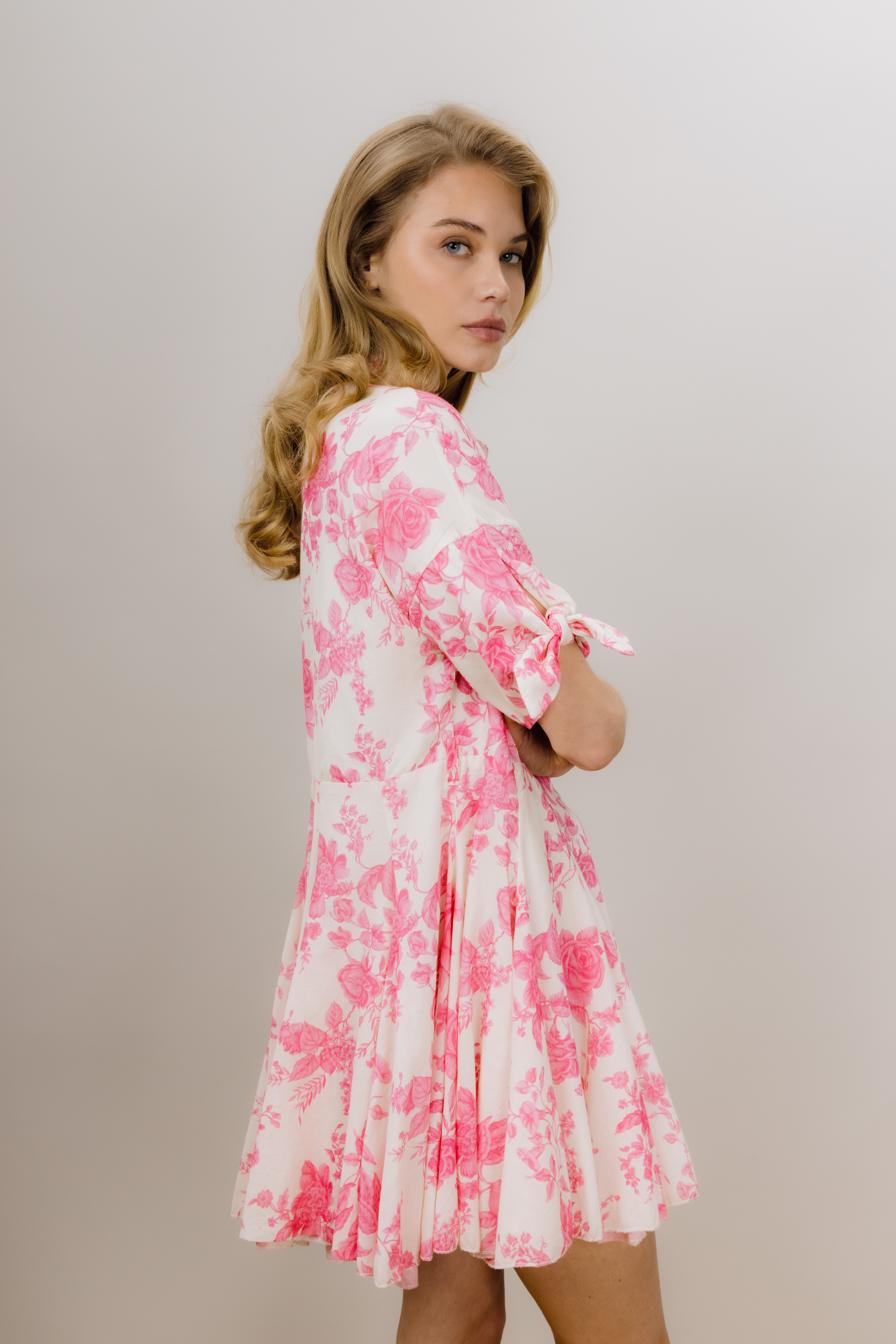 Urban Pioneers Female Gatinara Dress DRESS PINK