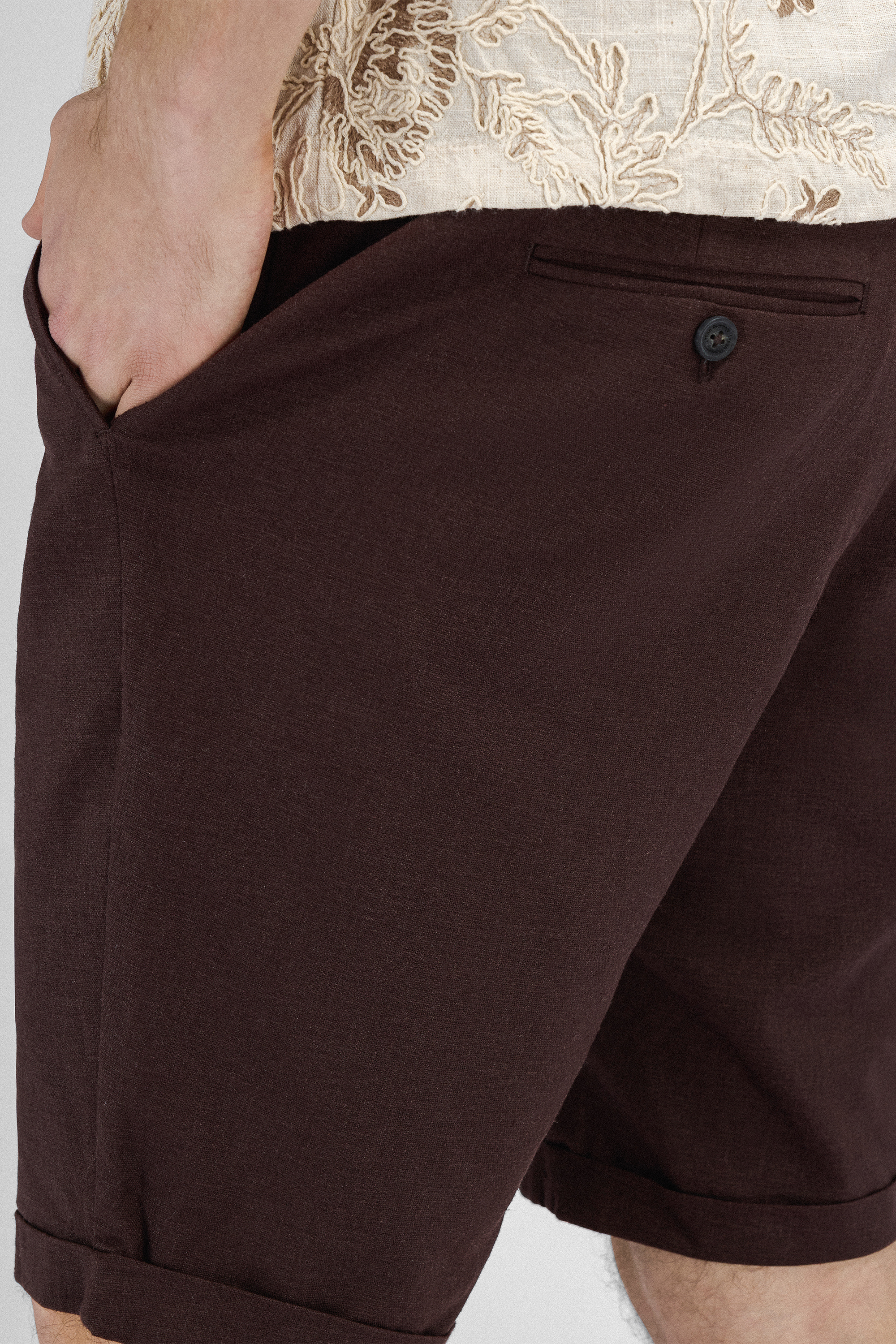 Urban Pioneers Male Hugo Shorts SHORTS