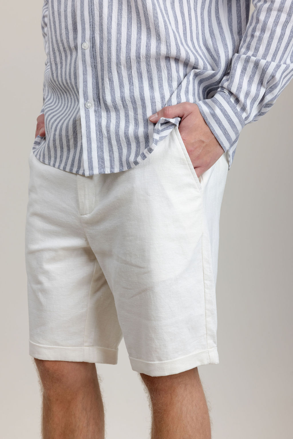 Urban Pioneers Male Hugo Shorts SHORTS WHITE
