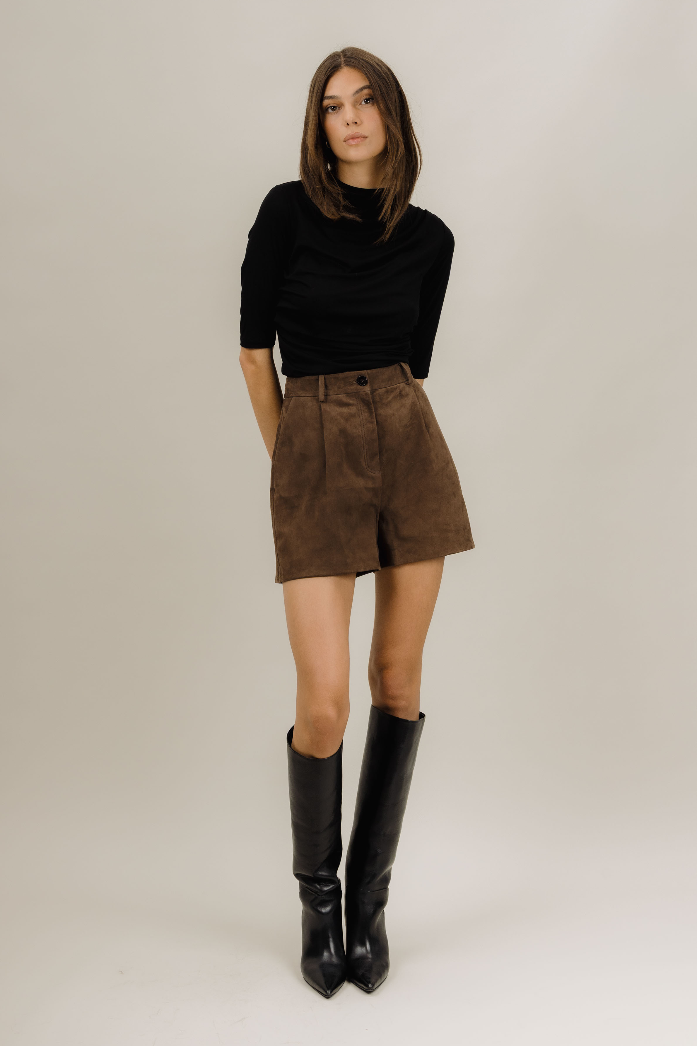 Urban Pioneers Female Jayla Suede SHORTS CHOCOLATE BROWN