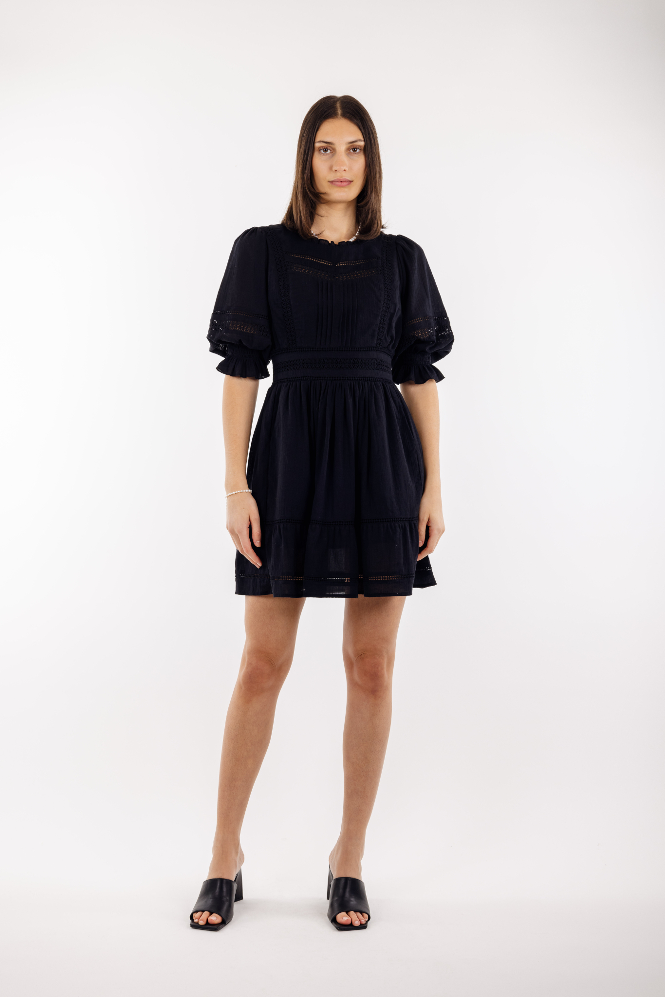 Urban Pioneers Female Kinsley Dress DRESS BLACK