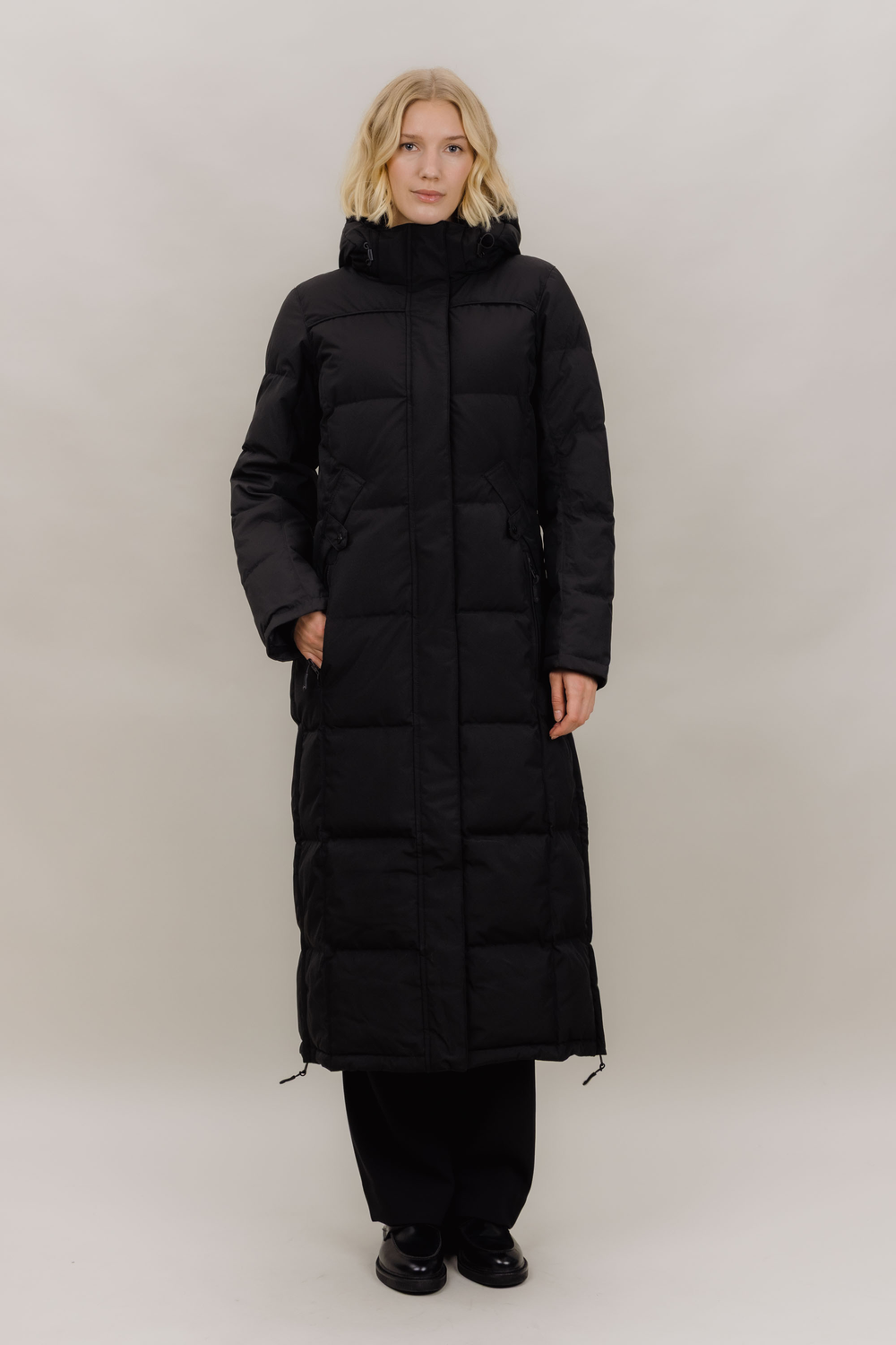 Urban Pioneers Female Liv Coat PARKA BLACK