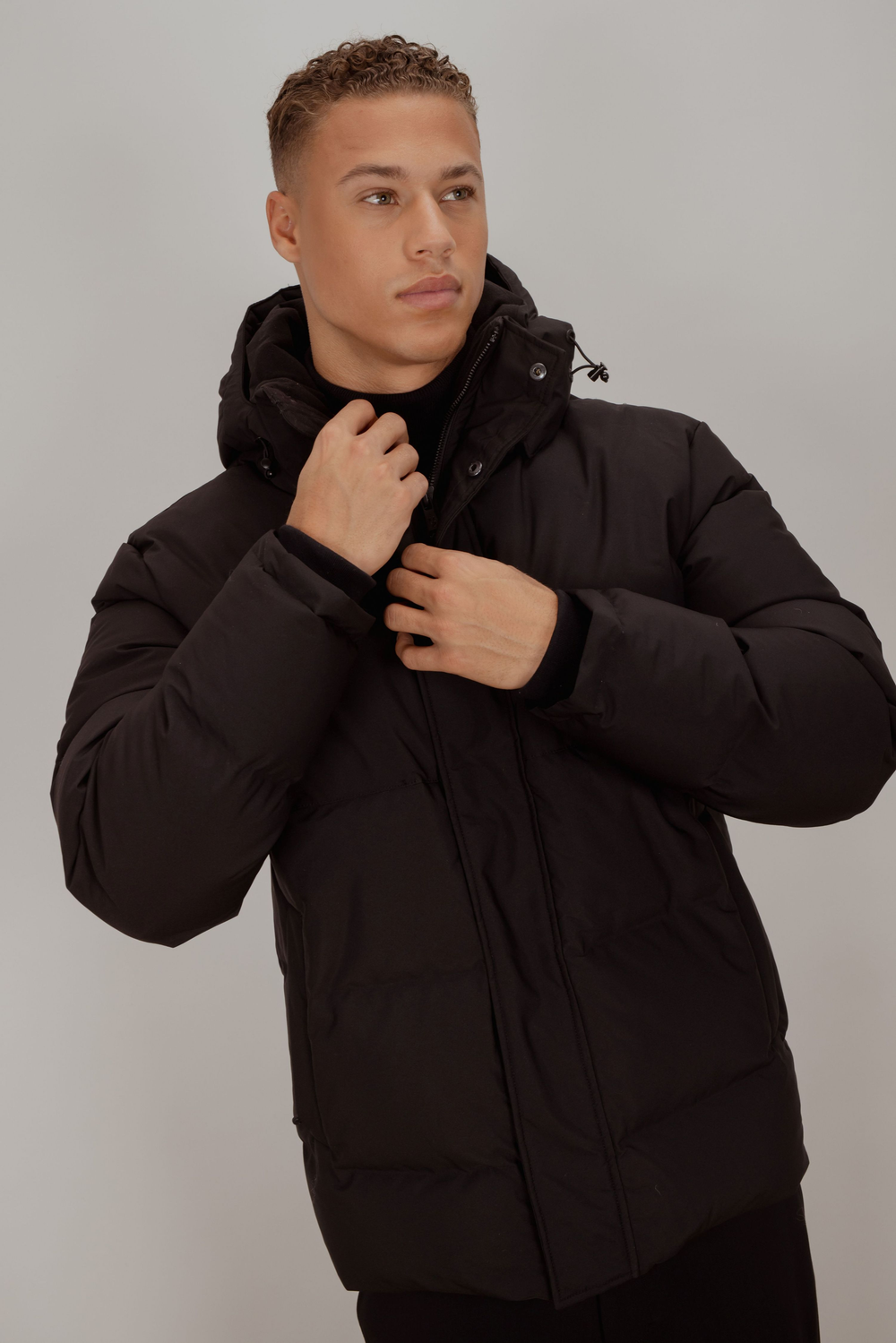 Urban Pioneers Male Lofoten Down Jacket JACKET BLACK