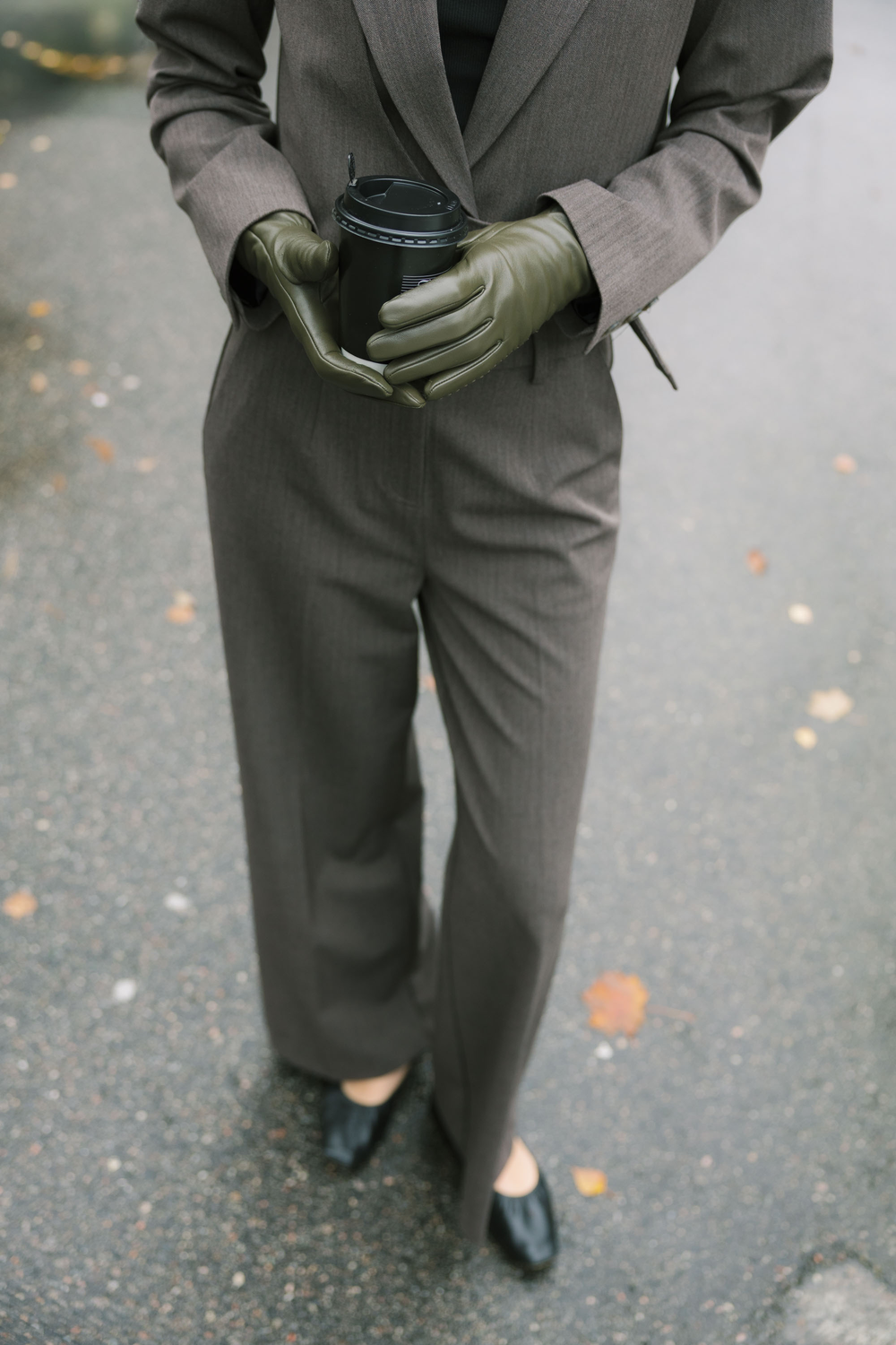 Urban Pioneers Female Nellie Pants PANTS BROWN