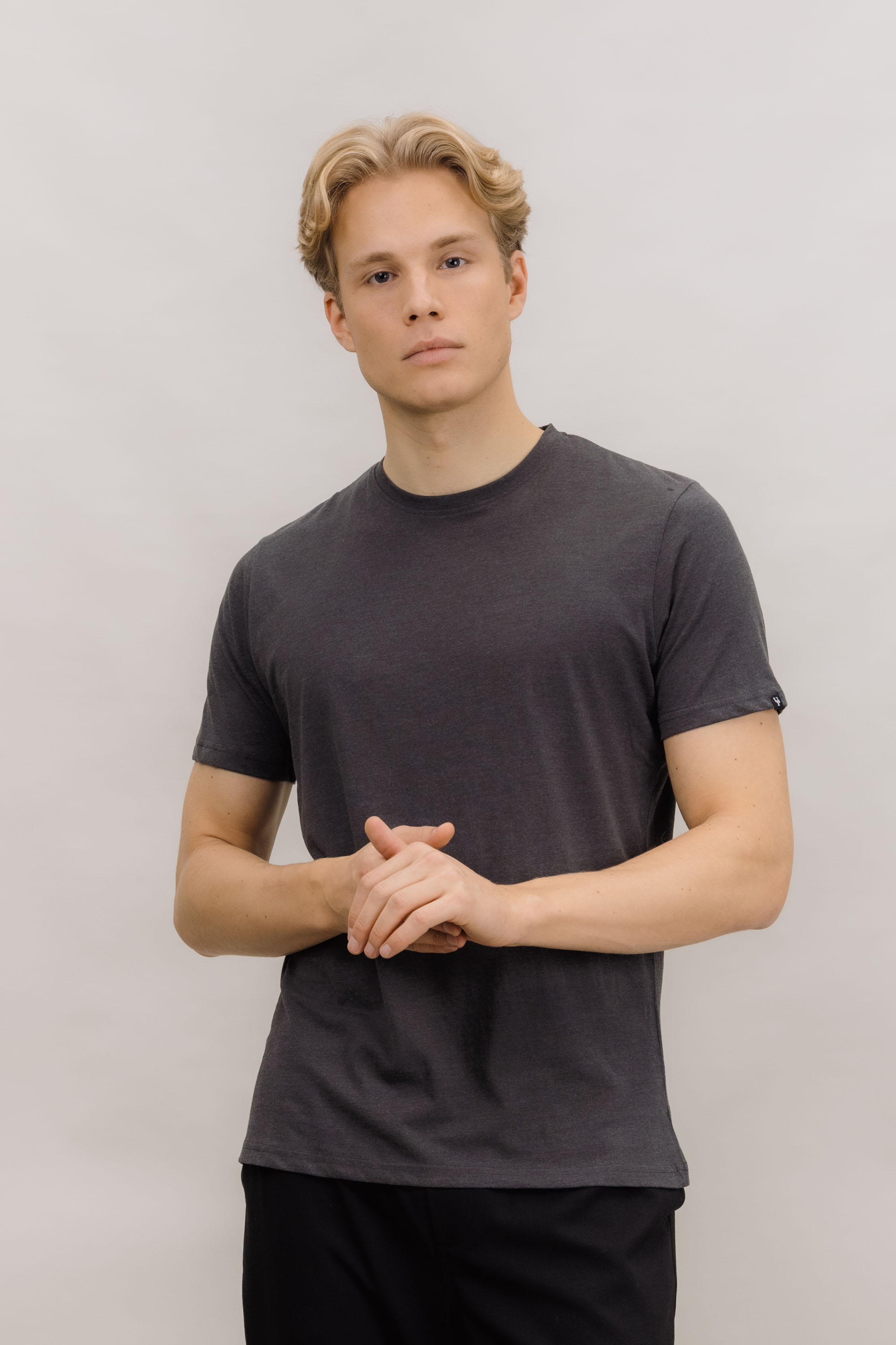 Urban Pioneers Male Niklas Basic Tee T-SHIRT CHARCOAL