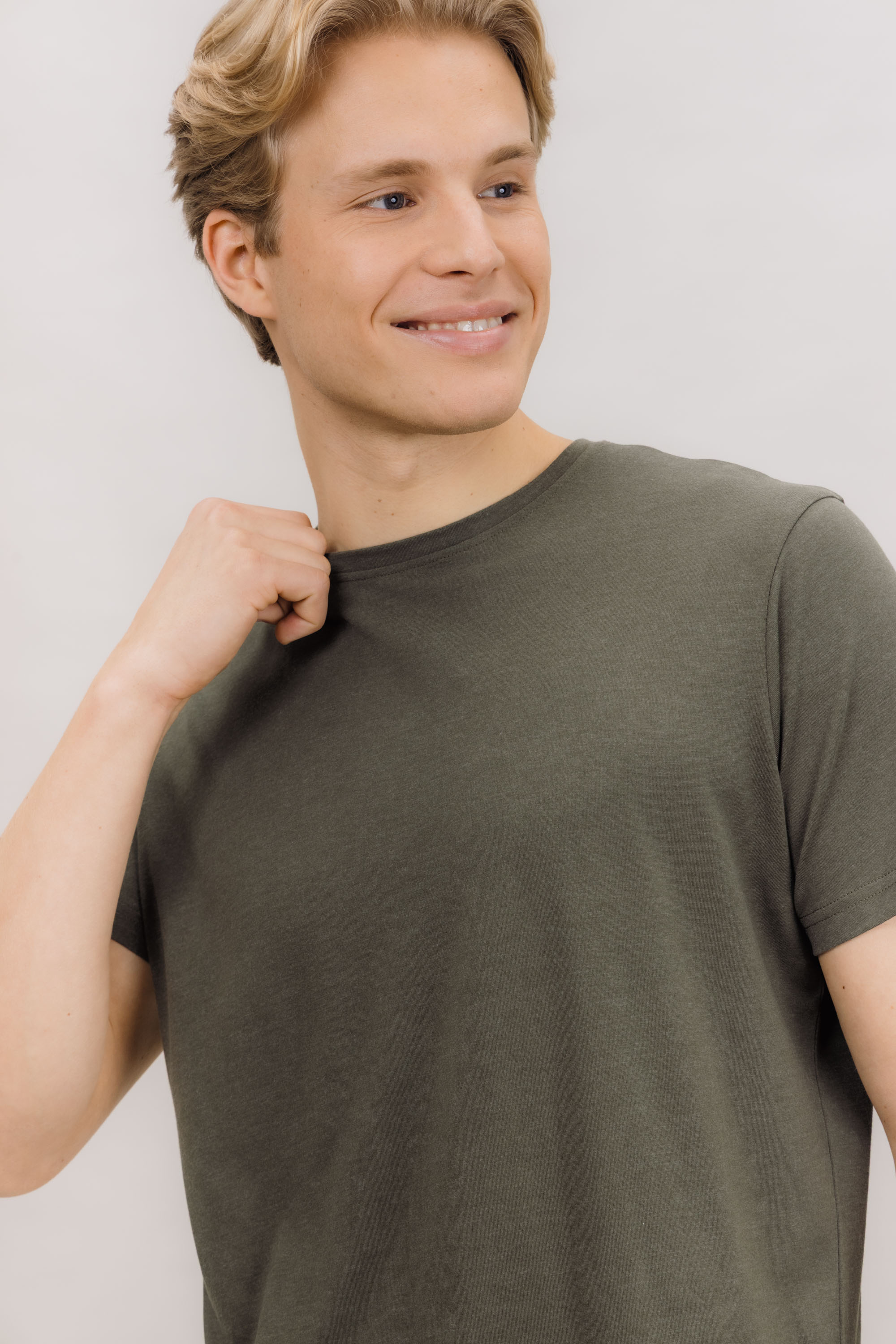 Urban Pioneers Male Niklas Basic Tee T-SHIRT FOREST NIGHT