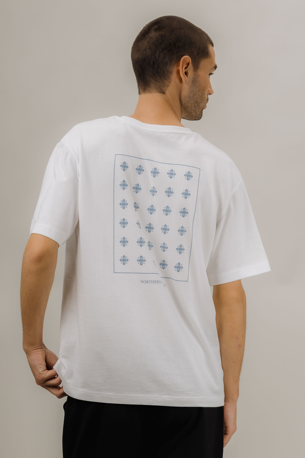Urban Pioneers Male Northern Tee T-SHIRT WHITE SQUARE