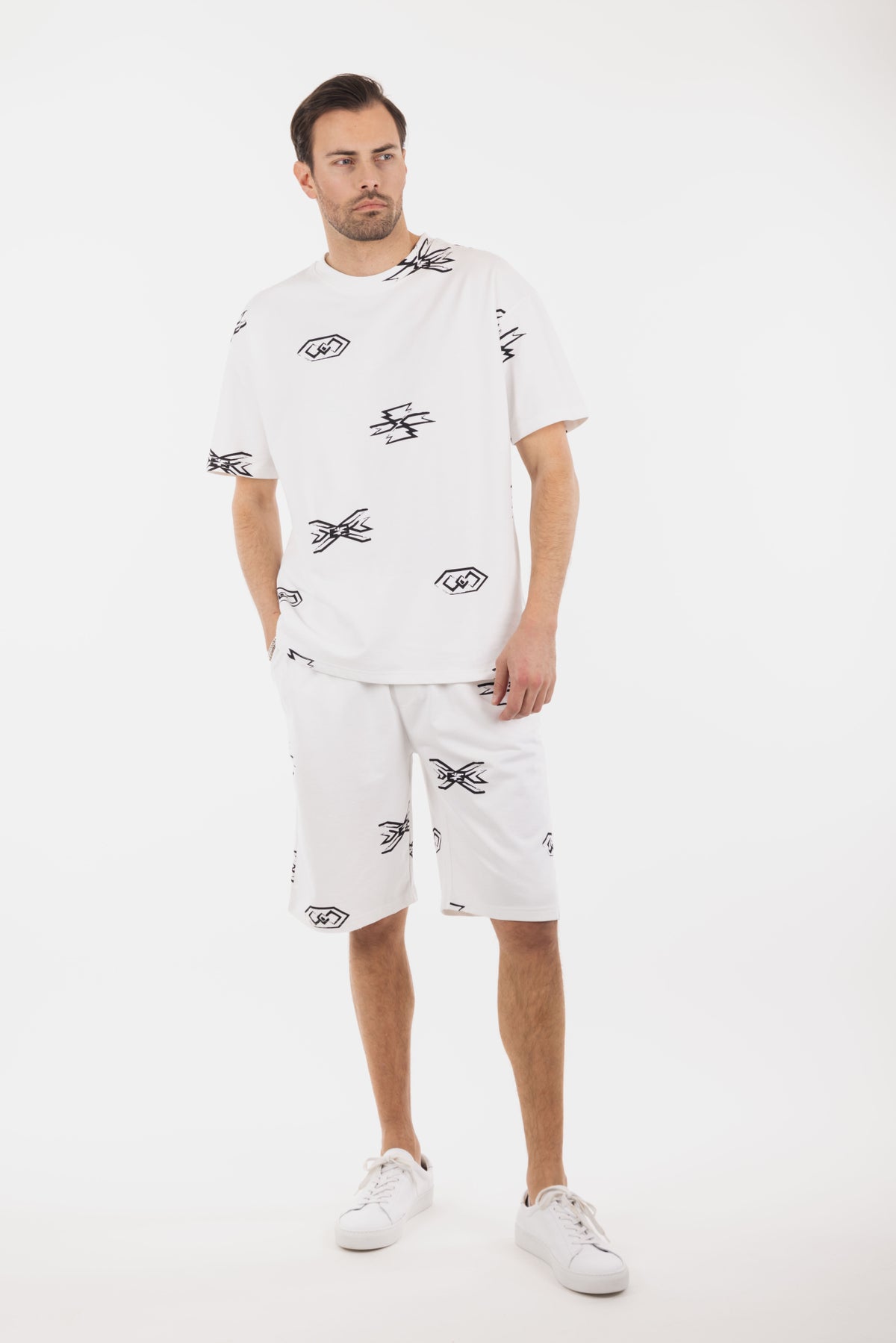 Urban Pioneers Male Pavel Shorts SHORTS WHITE