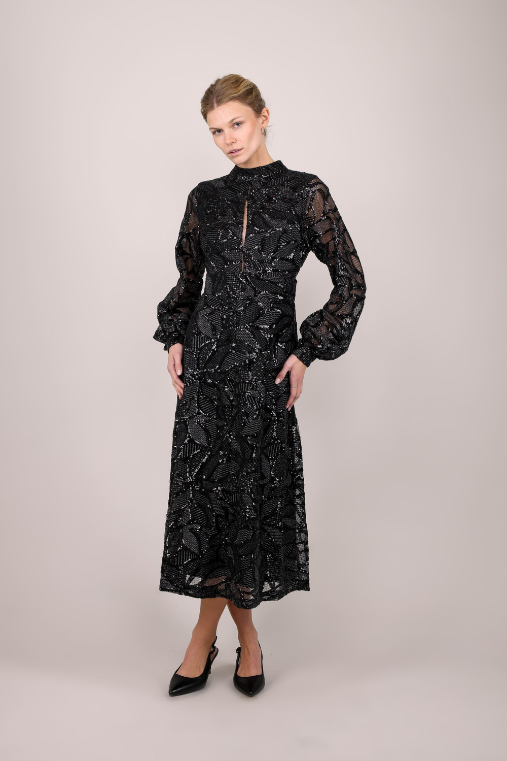 Urban Pioneers Female Sagin Dress DRESS BLACK