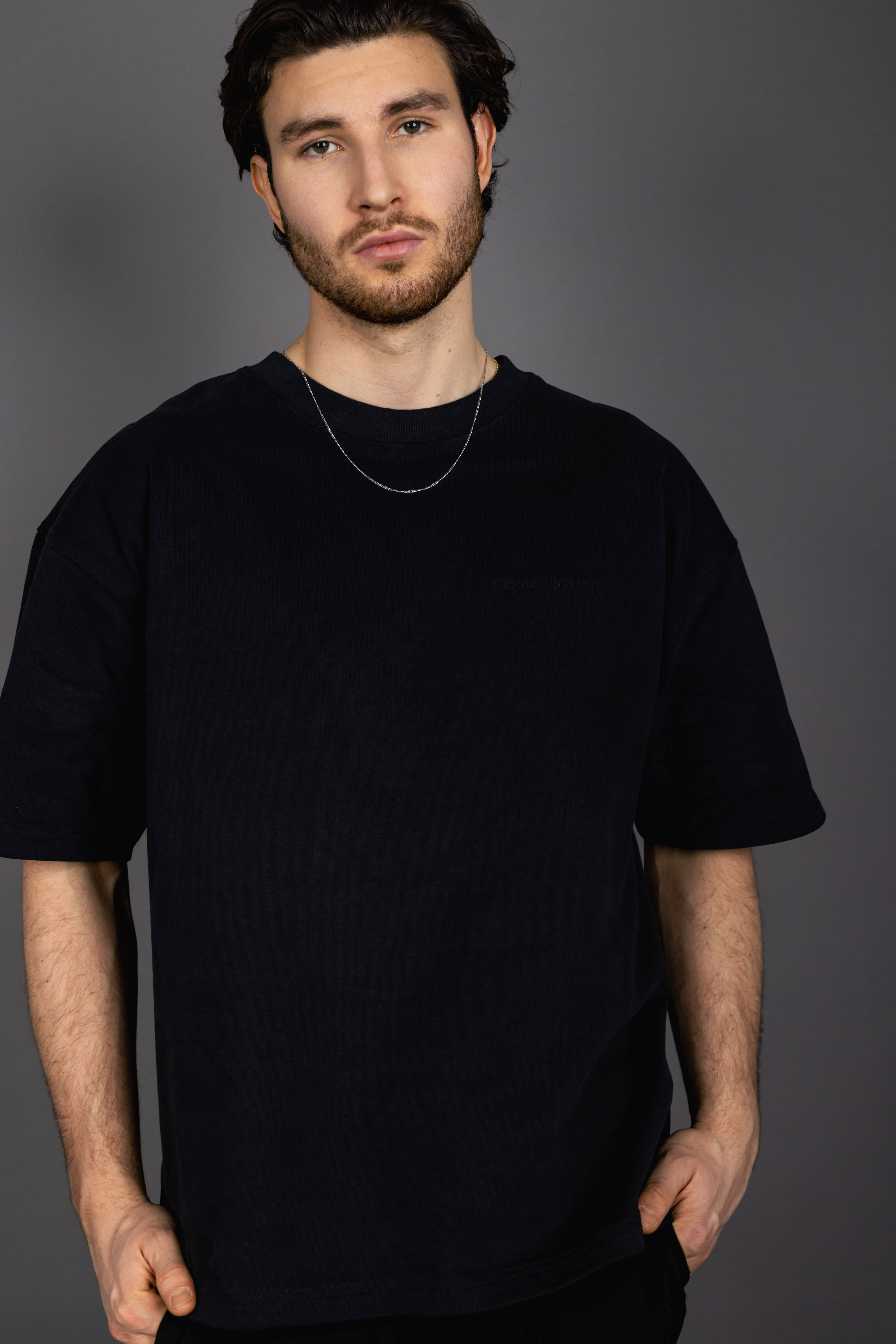 Urban Pioneers Male Seel Tee T-SHIRT BLACK