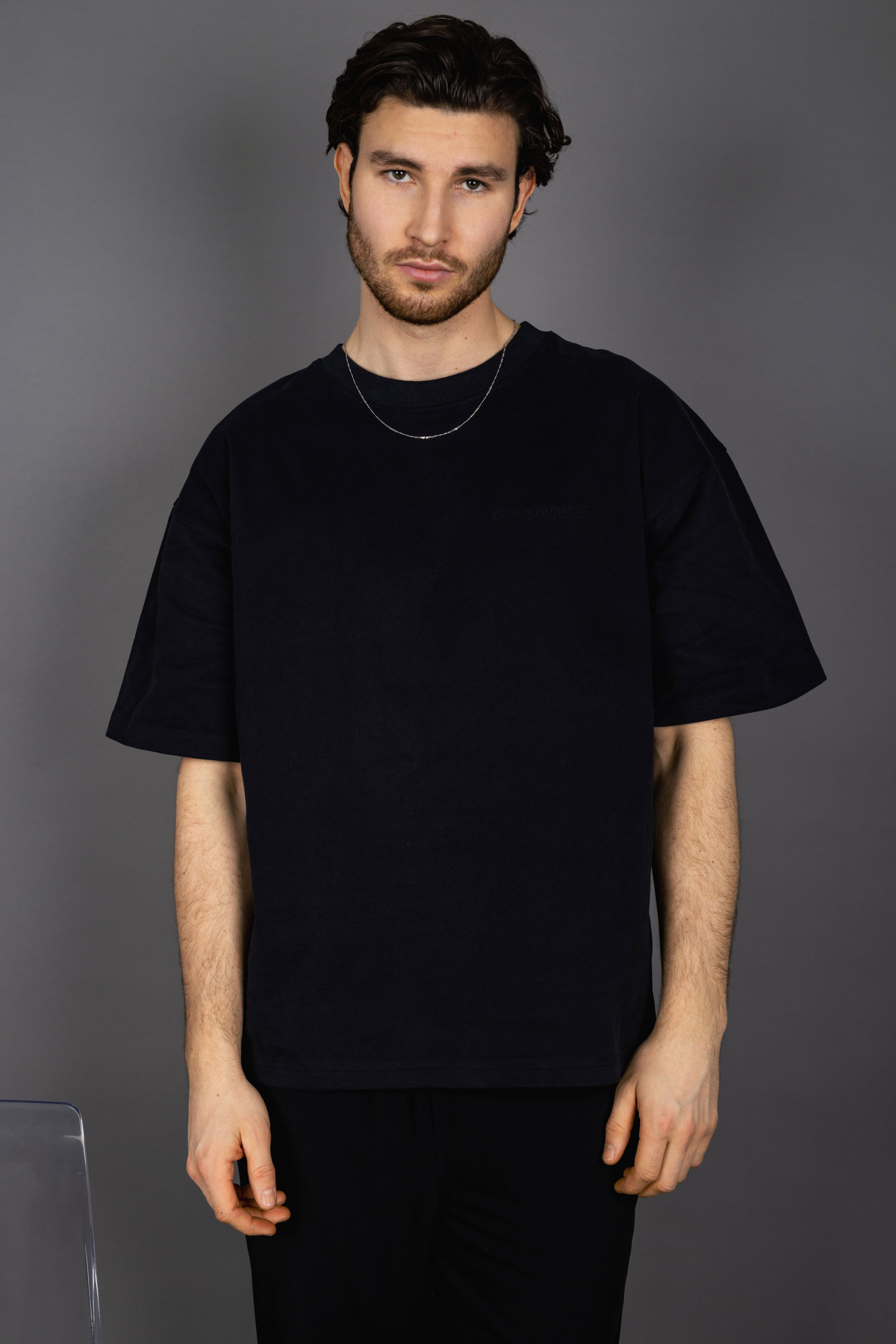 Urban Pioneers Male Seel Tee T-SHIRT BLACK