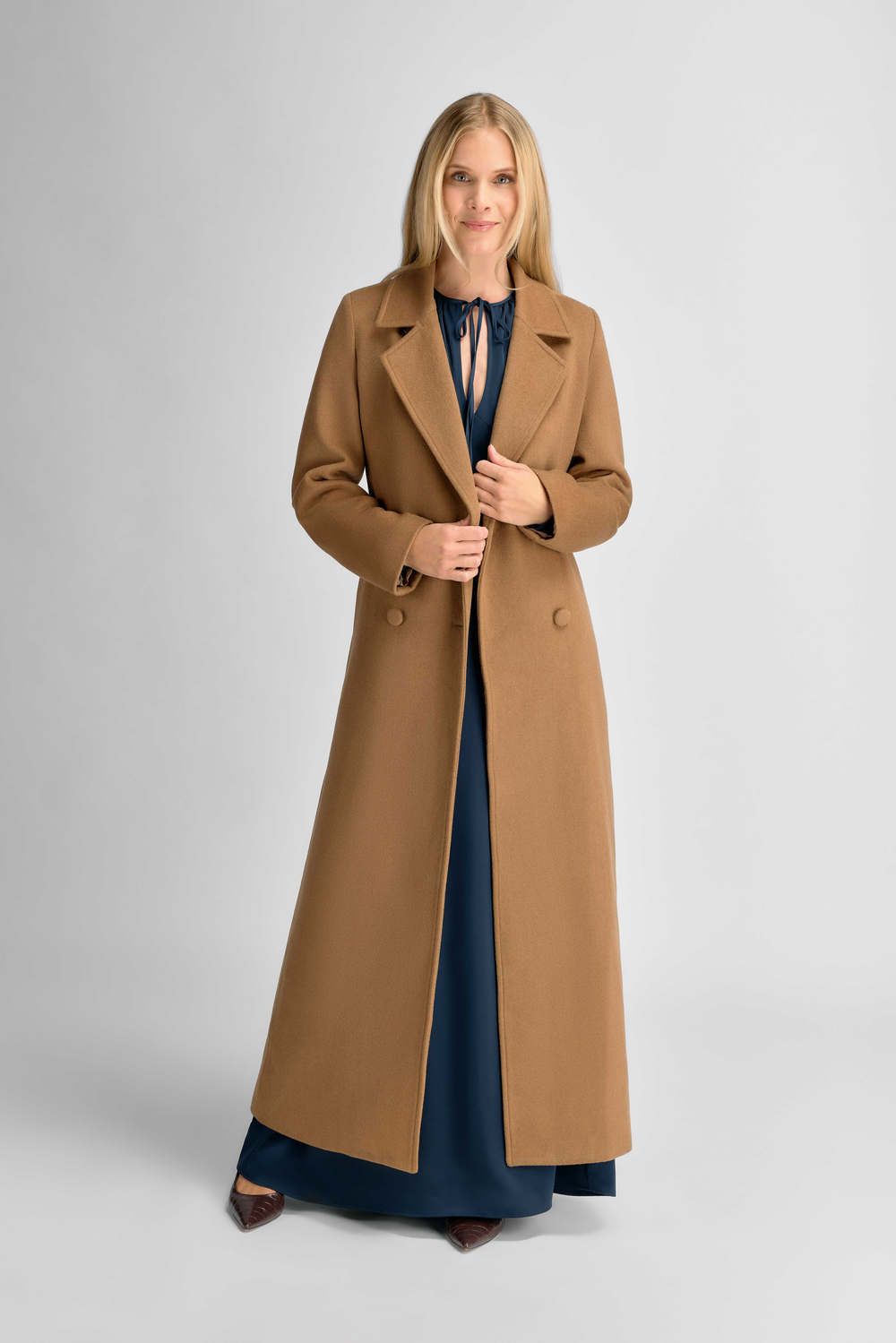 Urban Pioneers Female Sophia Coat COAT CAMEL