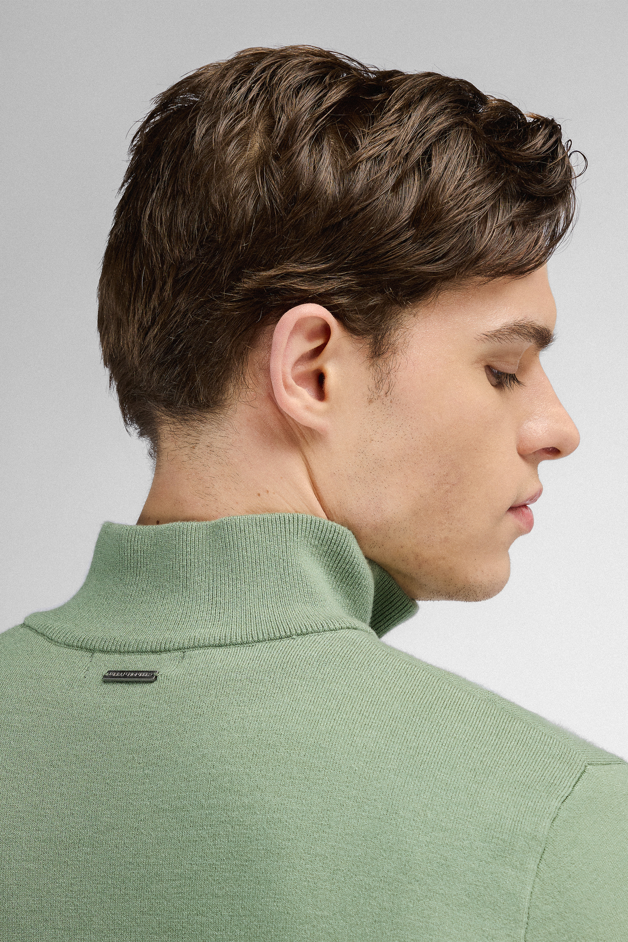 Urban Pioneers Male Succa Half-zip SWEATER