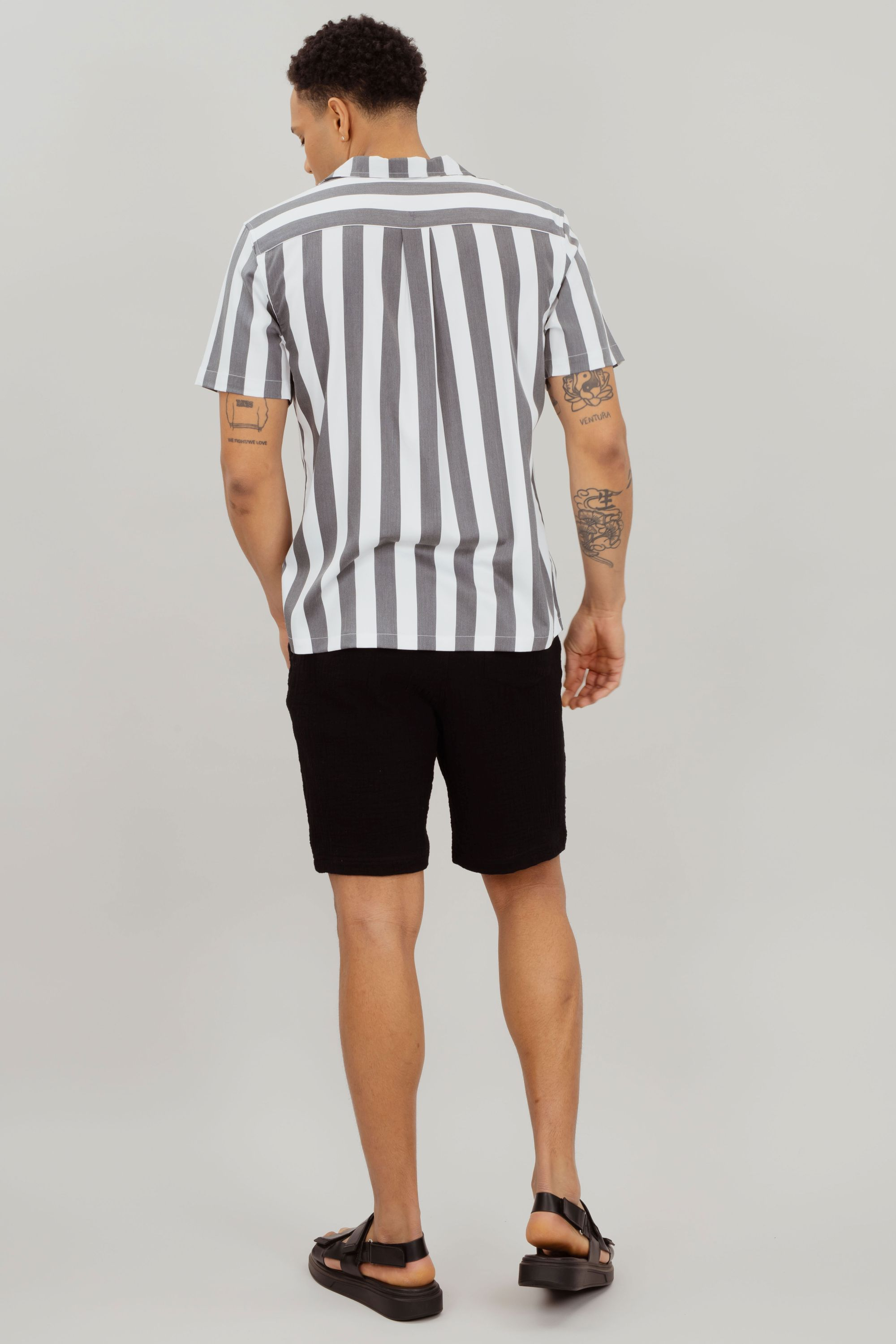 Urban Pioneers Male Timm Shorts SHORTS BLACK