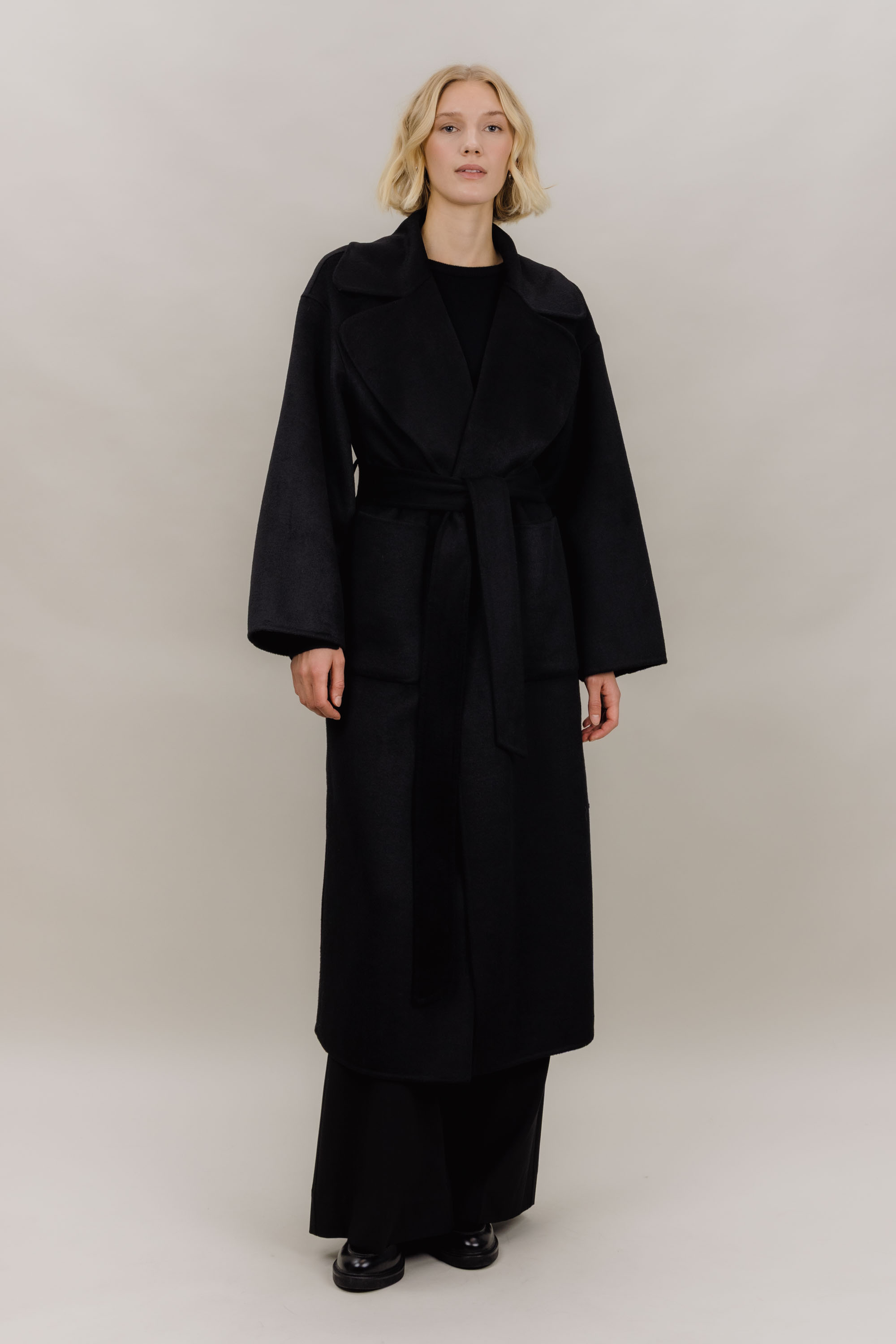 Urban Pioneers Female Ulla Coat COAT BLACK